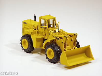 Clark Michigan 125B Loader   1/50   Conrad #2884   MIB  